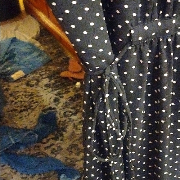 4/$20 H&M black & white polka dot button up dress with ruffled cap sleeves-8 - Picture 7 of 7